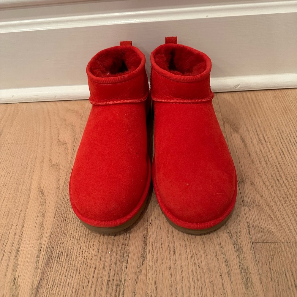 Red Ugg Mini